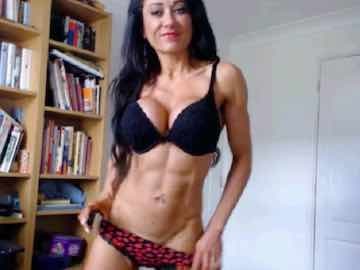 Fit Girl With Abs On Cam